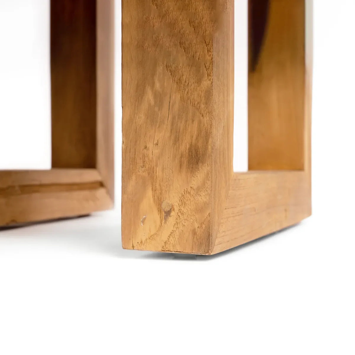 La Table d'Appoint en Teck Recyclé - Naturel